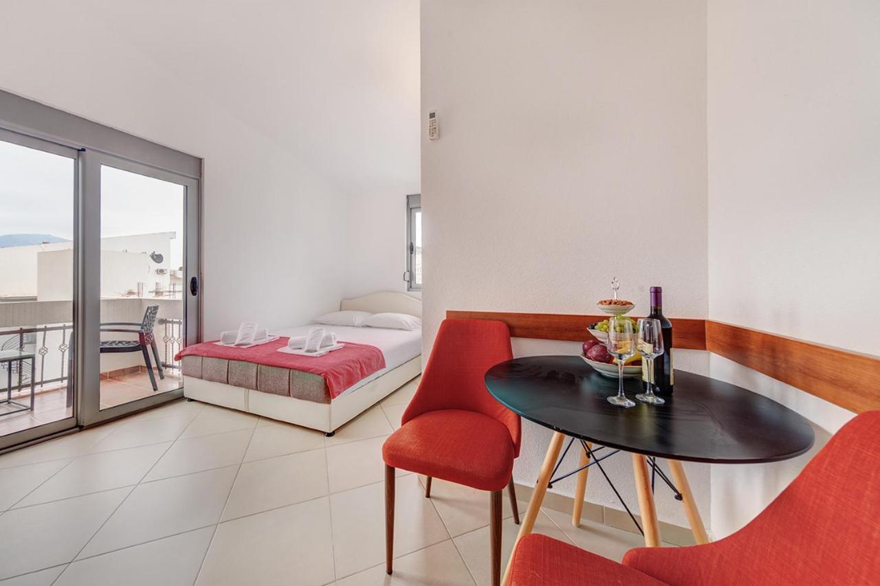 Delfin Apartments Sutomore Exterior foto