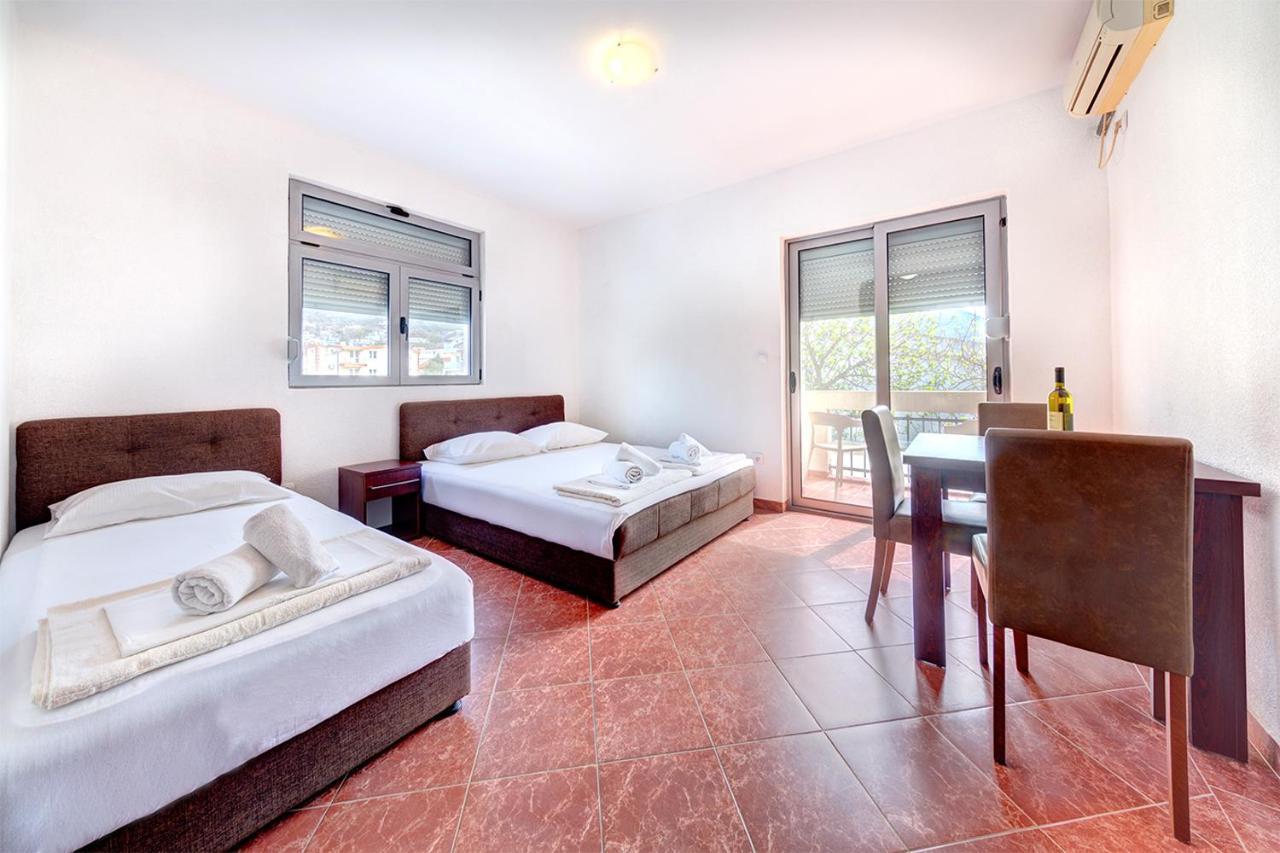 Delfin Apartments Sutomore Exterior foto